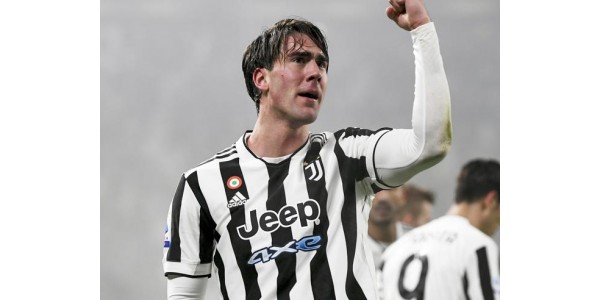 Mysteriet mellom at Dušan Vlahović går fra nr. 7 Juventus-trøye til nr. 9